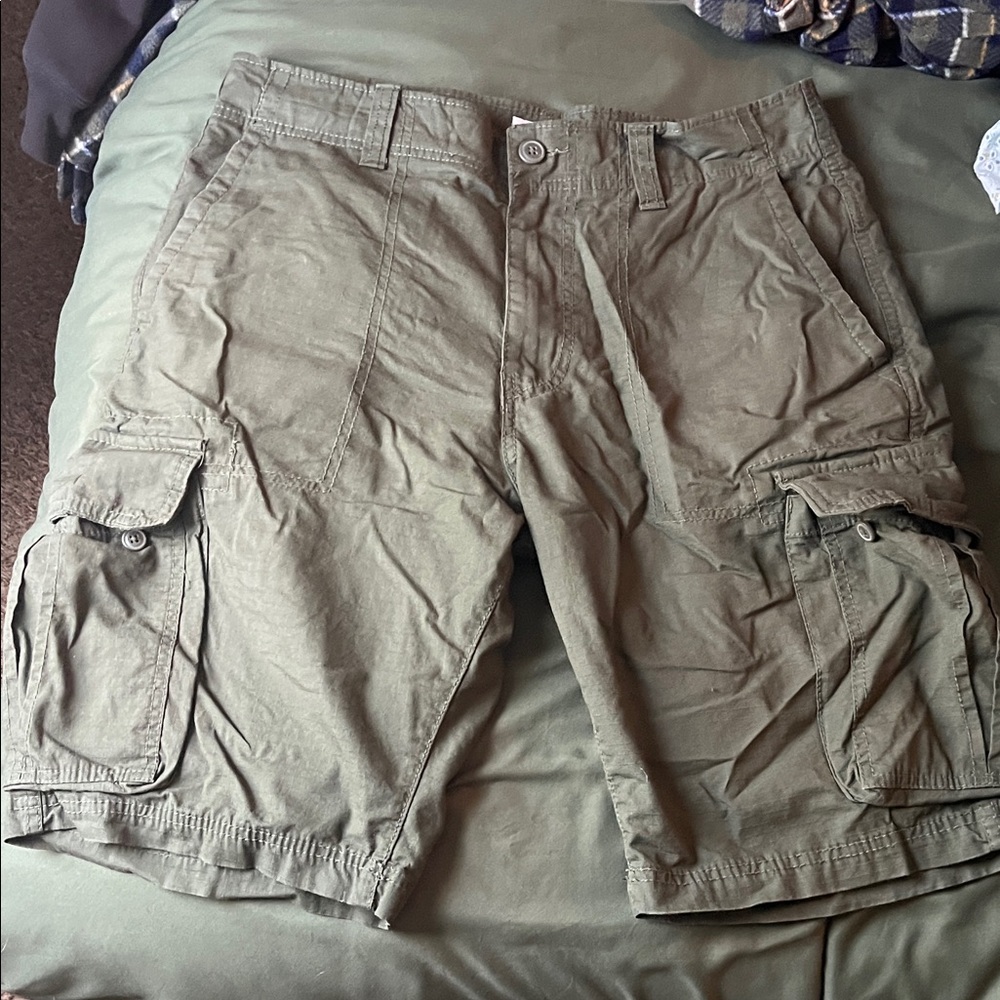Goodfellow & Co Men's Green Cargo Shorts